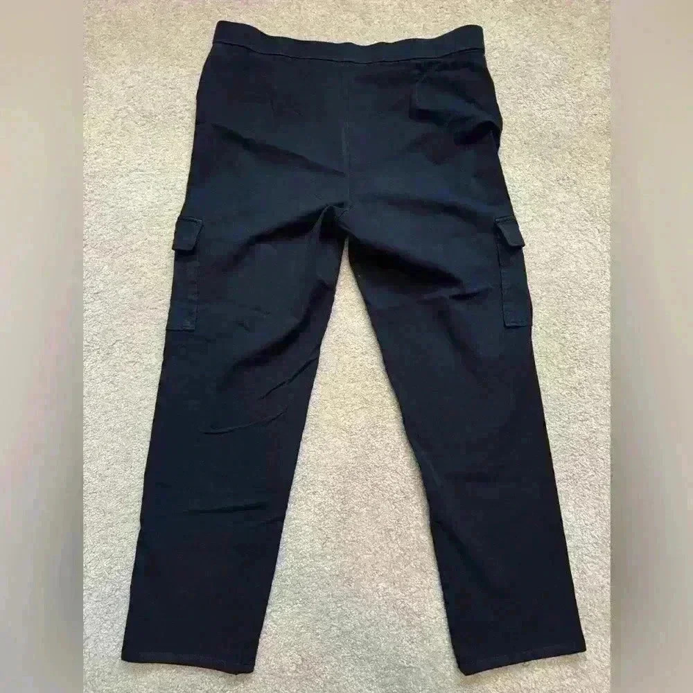 Isaac Mizrahi Live! Cargo Pants Size 16 Tall Black Closet Staple Minimal Capsule - Picture 5 of 9